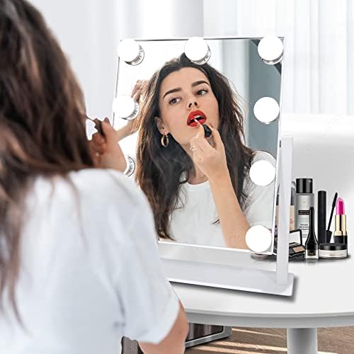 Truly elegant and functional makeup mirror