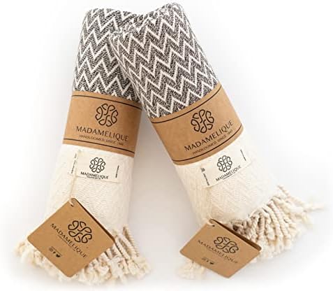 Madamelique - Unique Design Hand Towels Set of 2
