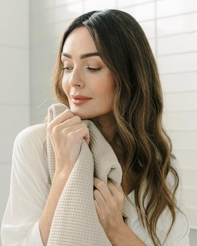 Cozy Earth 600 GSM Bamboo Bath Sheet Luxurious Bath Experience