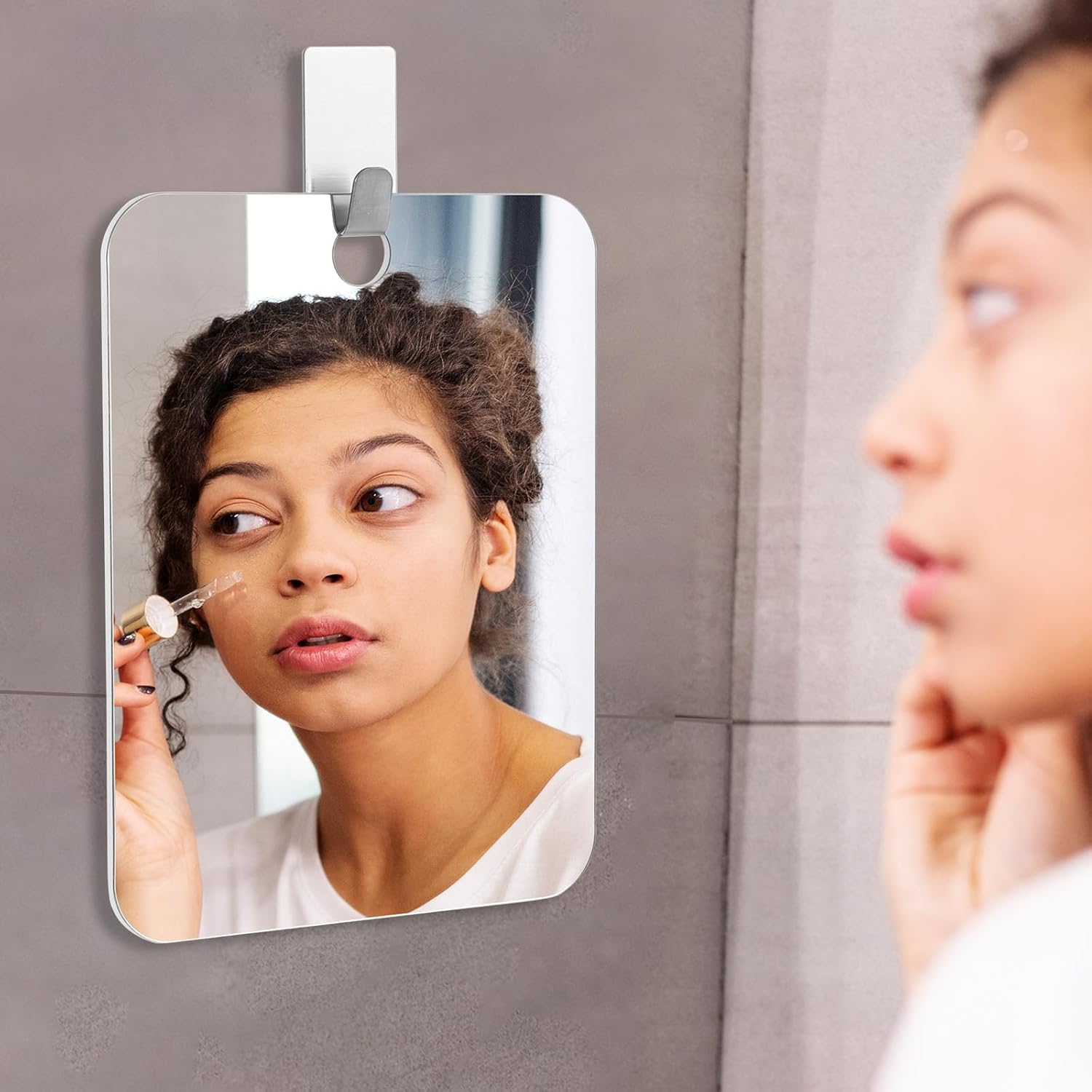 Fogless Shaver Mirror Portable Travel Camping Mirror Send a Message