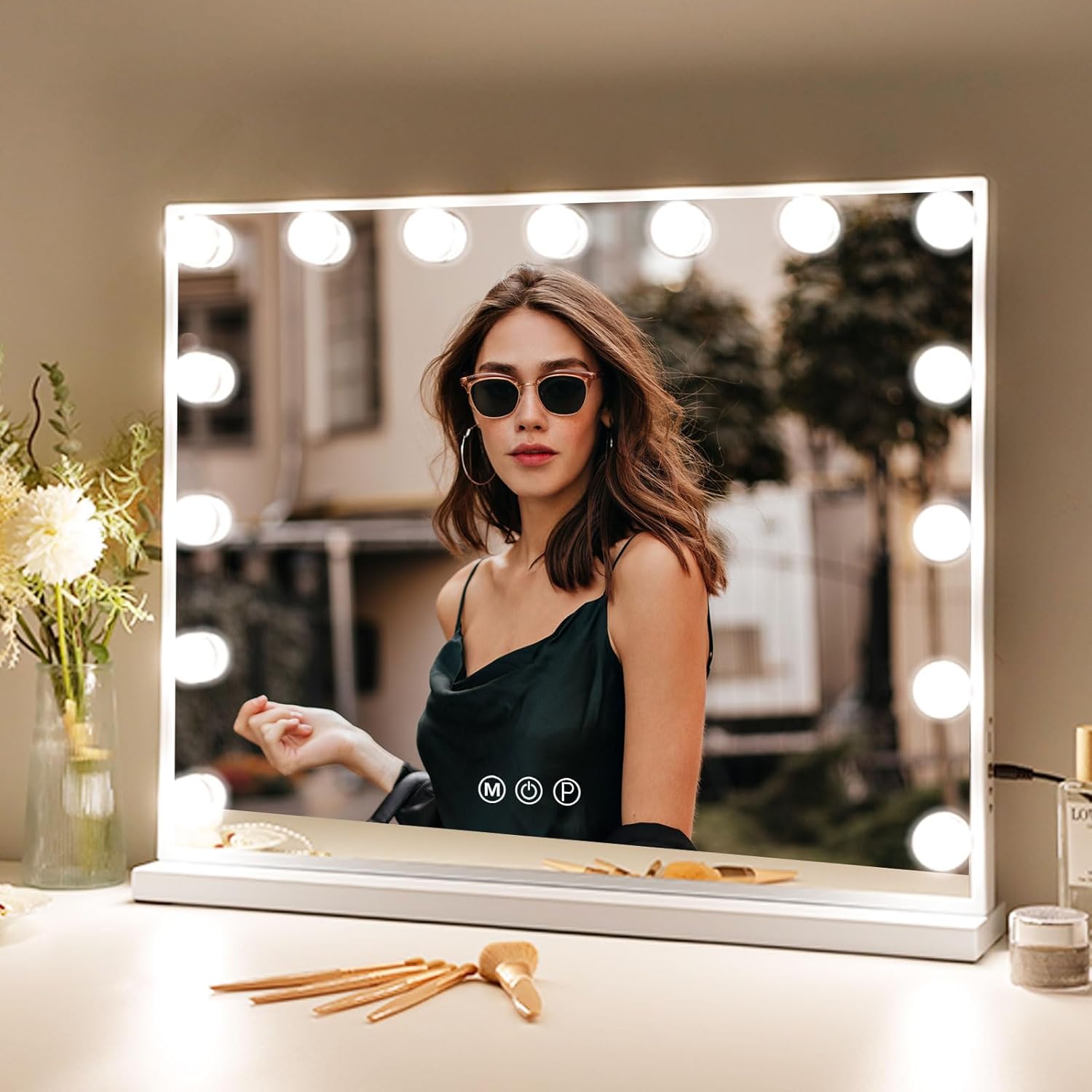 Fenair Vanity Mirror with LED Lights and USB Charging Port