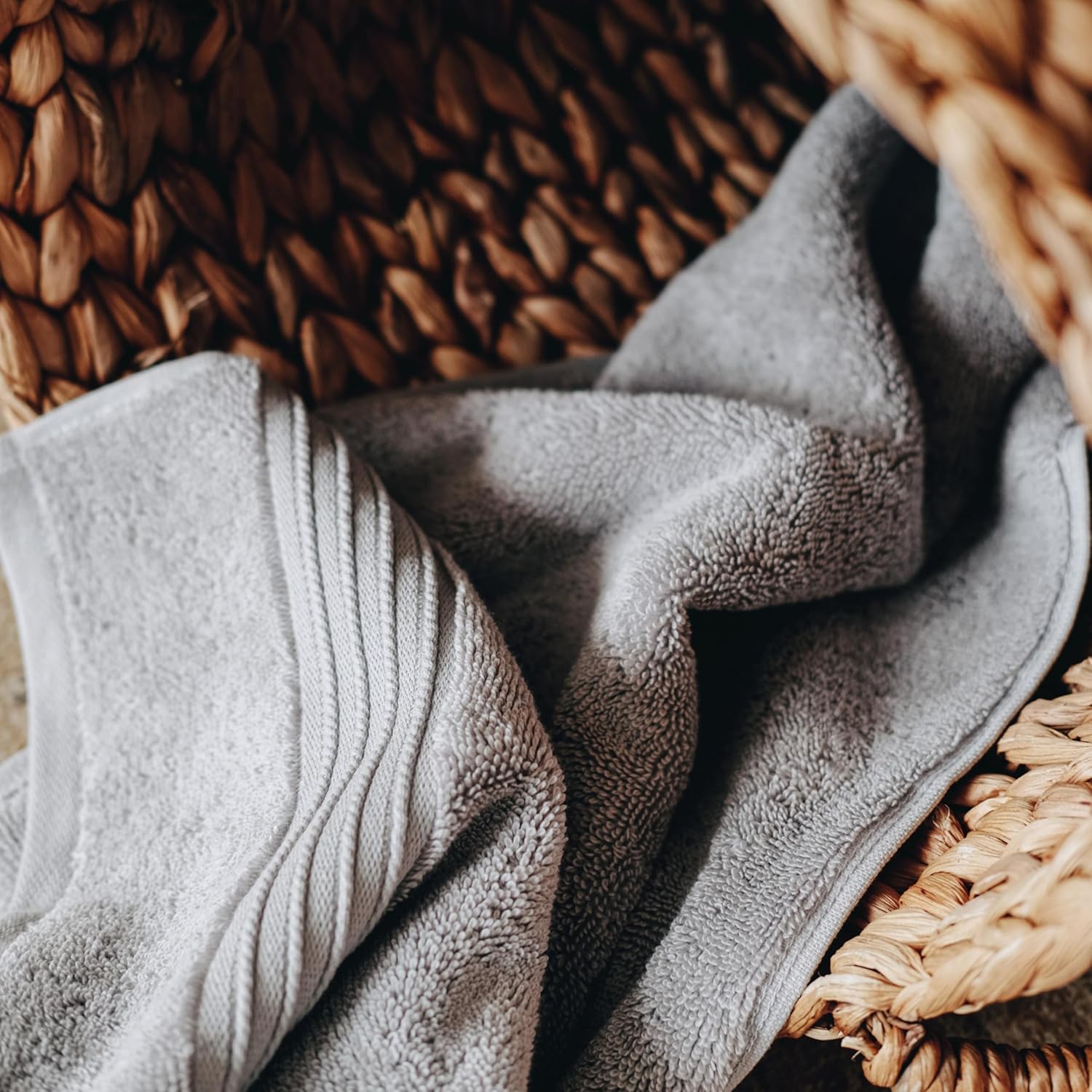 Extra-Large Luxury Turkey Cotton Bath Sheet Ultra-Soft and Durable 35x70 inches