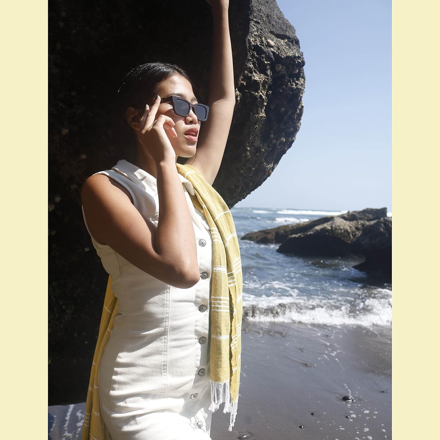 Cacala Lightweight Beach Towel
