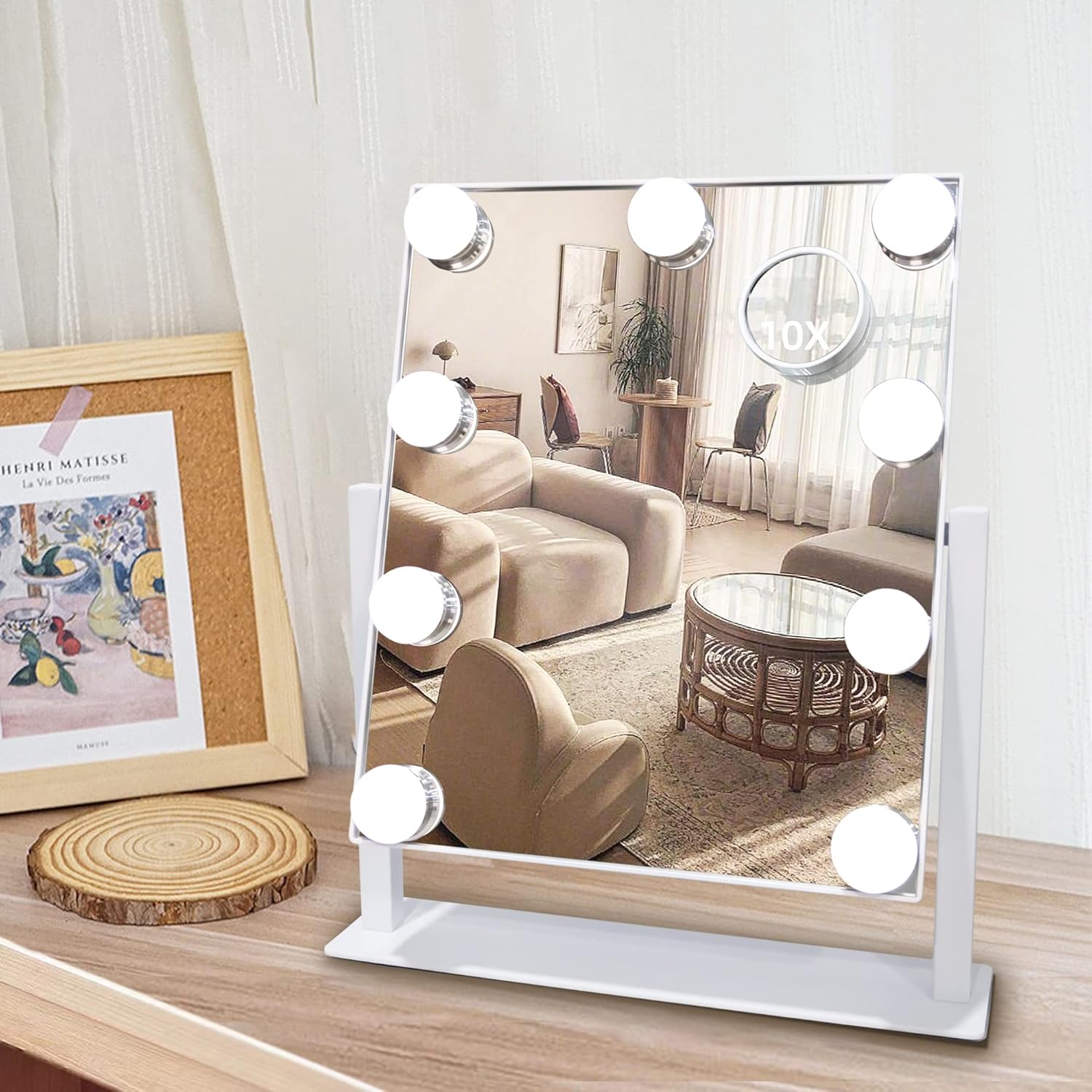 Truly elegant and functional makeup mirror