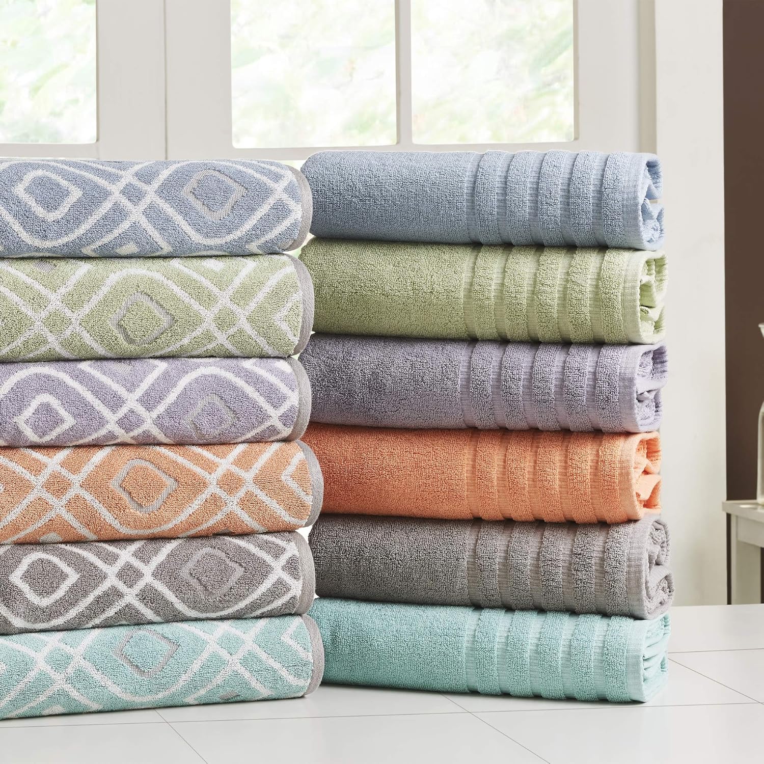 Perfect bath experience with Modern Threads Oxford Stripe 6-Piece_dyed solid