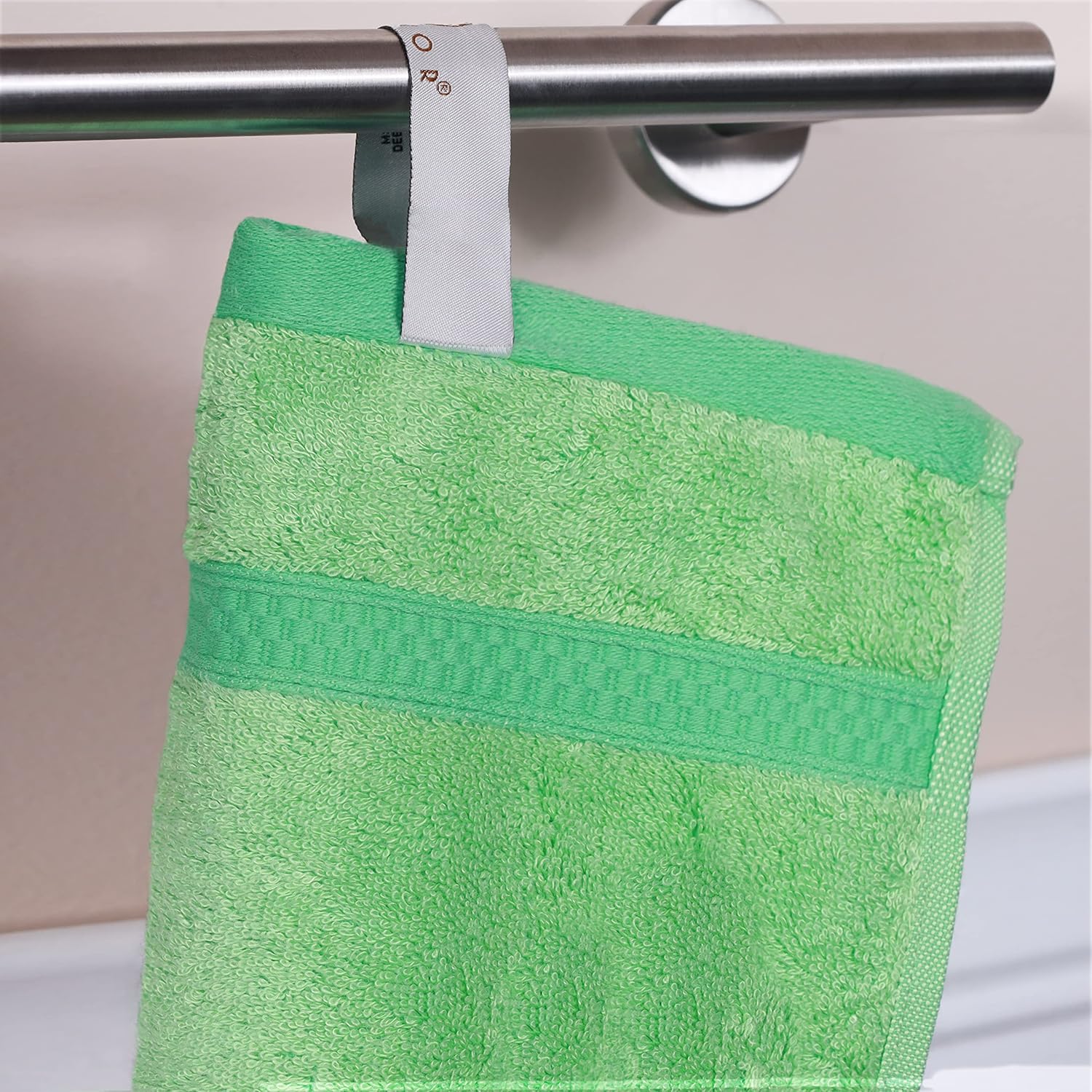 Superior 6-Piece Bath Towel Set
