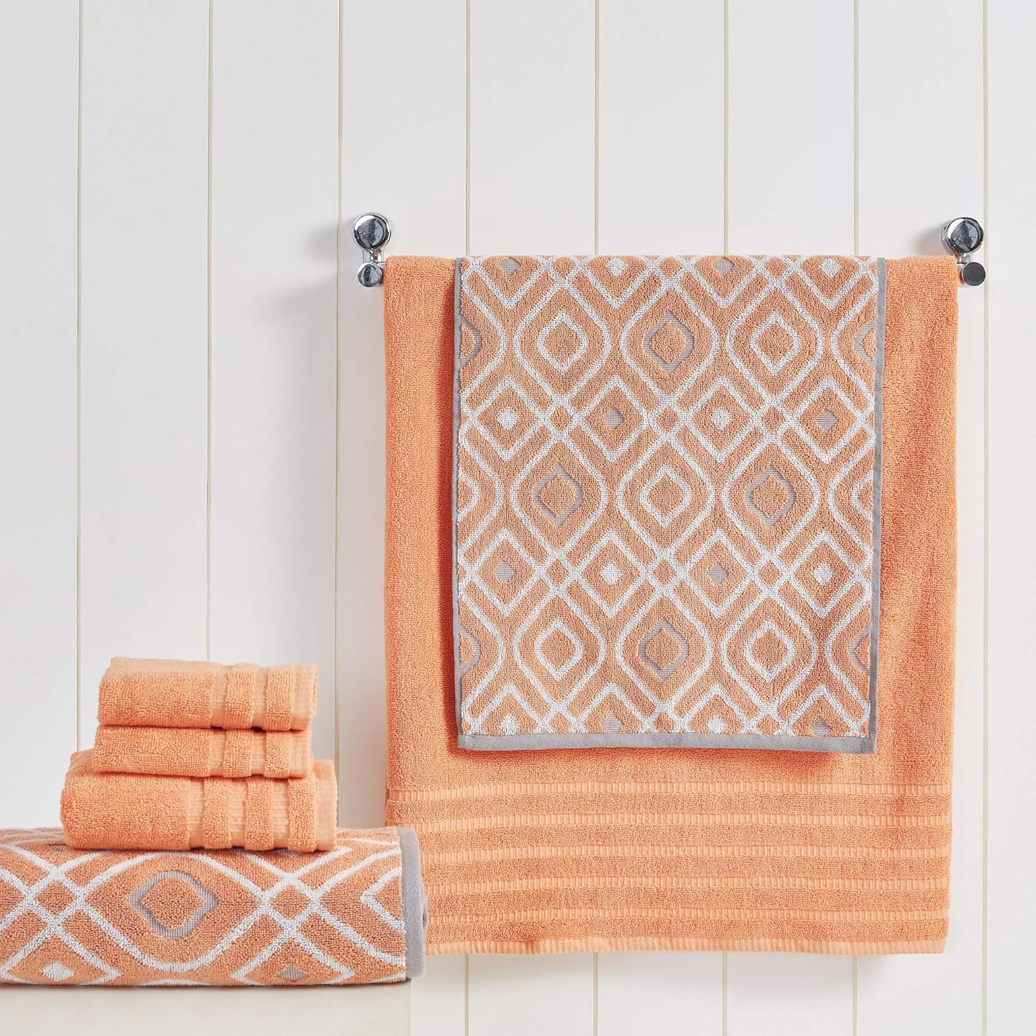 Perfect bath experience with Modern Threads Oxford Stripe 6-Piece_dyed solid